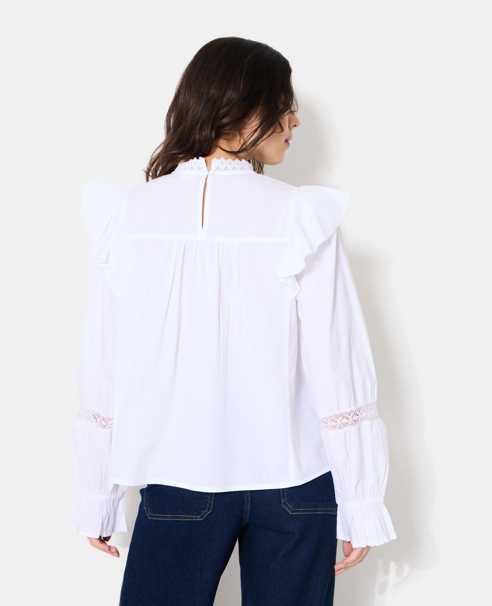 Blouse en popeline avec dentelle et volants - Image 6