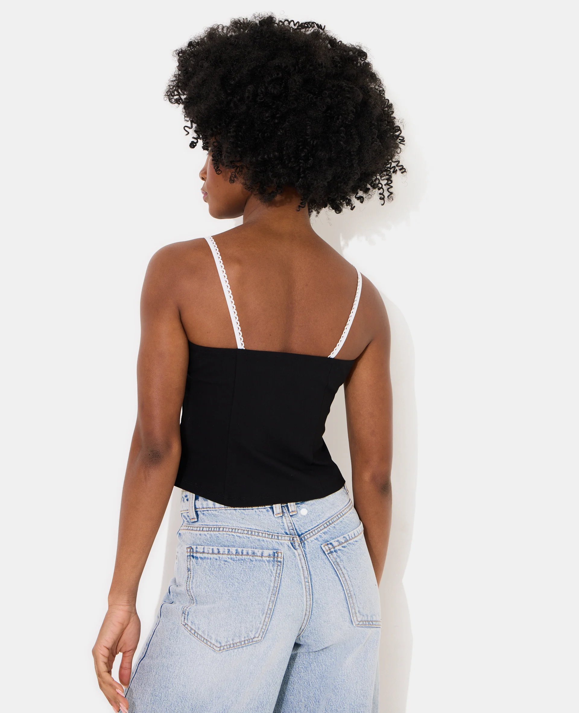 Débardeur en tissu stretch avec dentelle - Image 6