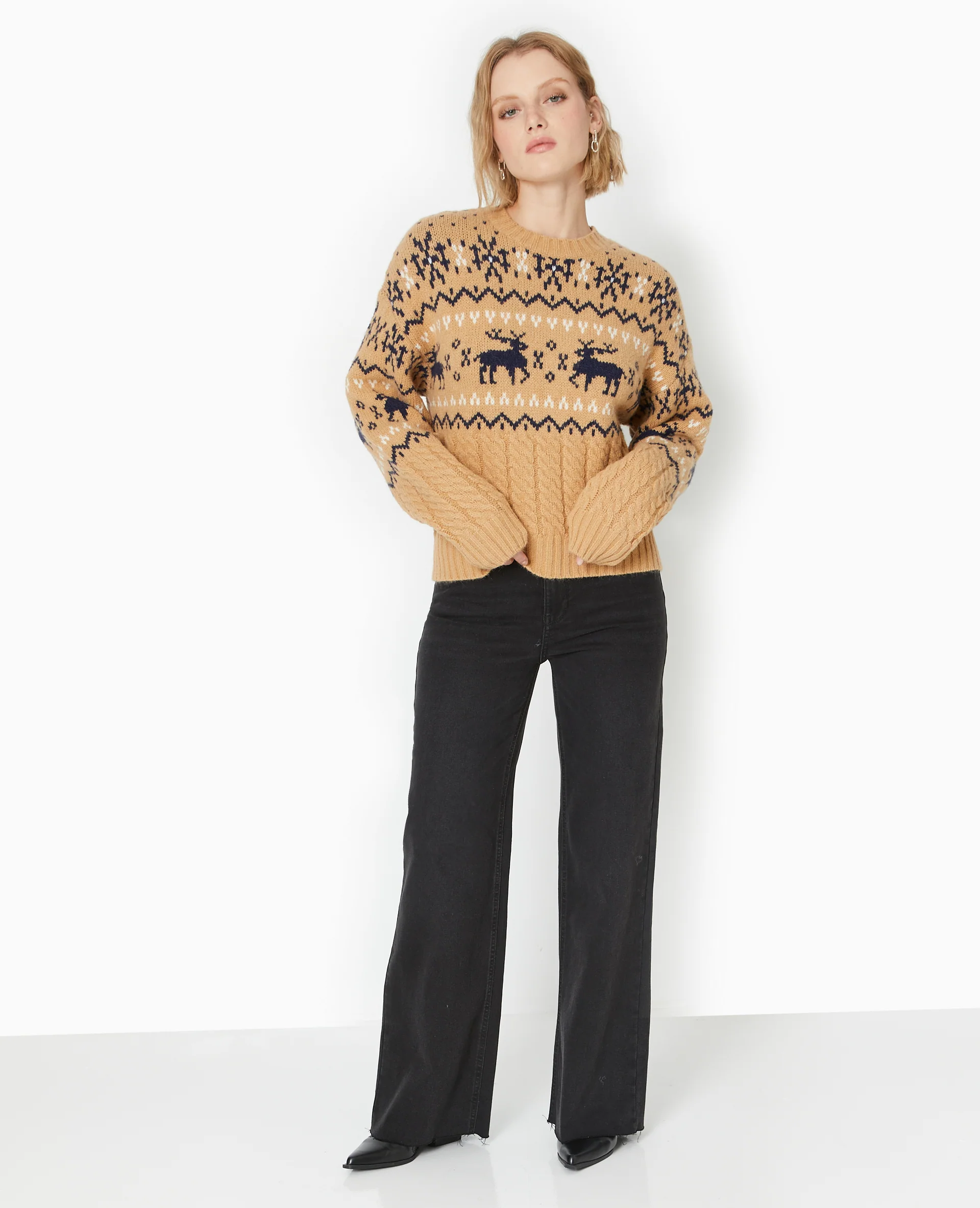 Pull de Noël jacquard avec torsades - Image 2