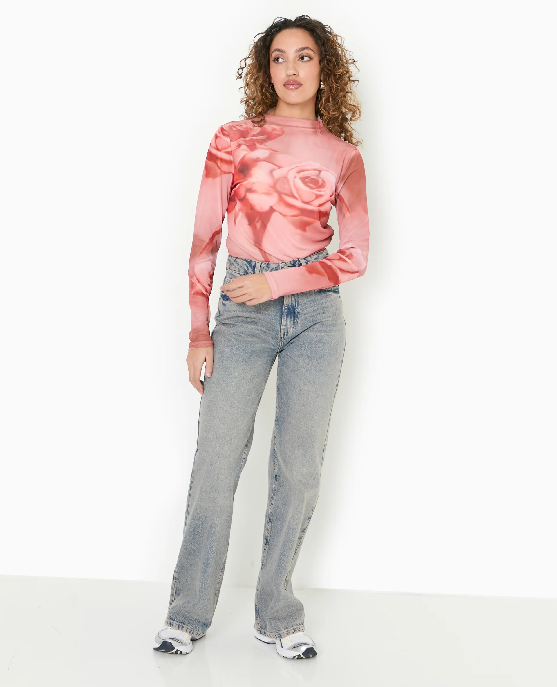 Top manches longues en résille motif roses - Image 2